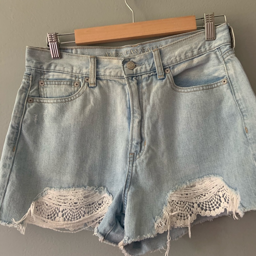 American Eagle Lace Peak Through Pockets Shorts